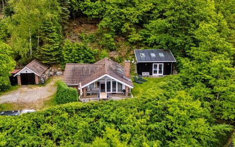 Bernadete: Vand, Vandressourcer, Krop Af Vand, Rots, Kyst, Naturlige Landskab, Headland, Coastal Og Oceaniske Landskabsformer, Terræn, Promontory
