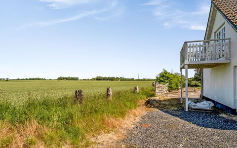 Inger - 9Km from the Sea: Hjem, Tag, Hus, Dør, Sommerhus, Skygge, Have, Bunddække, Veranda, Gård