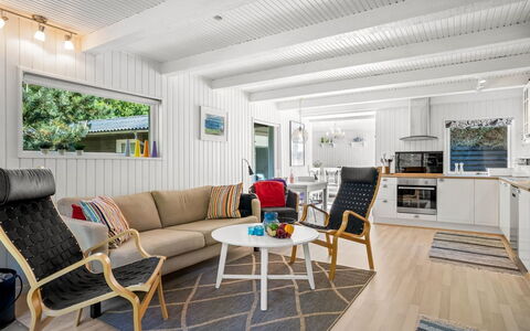 Nanne - from the Sea: Træ, Gulvbelægning, Indretning, Loft, Etage, Trægulve, Stue, Hjem, Couch, Møbel