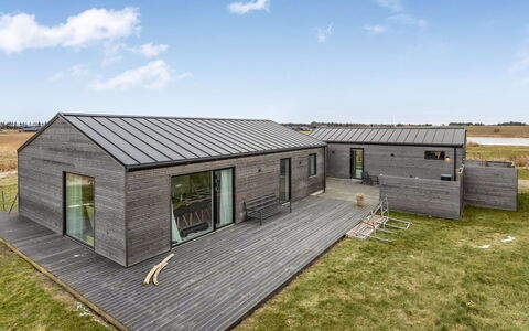 Annica - 1Km from the Sea: Hvid, Font, Nummer
