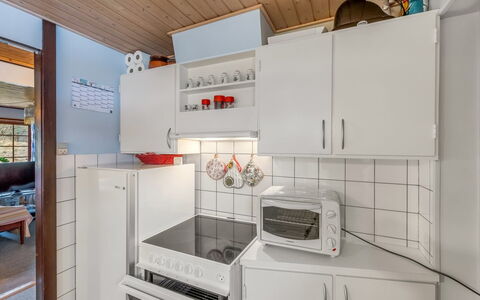 Saxe - 1Km from the Sea: Hvid, Font, Nummer