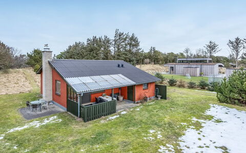 Saxe - 1Km from the Sea: Hvid, Font, Nummer