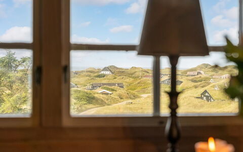 Apelone - 450M from the Sea: Sollys, Dagslys, Lampe, Lampeskærm, Gardin