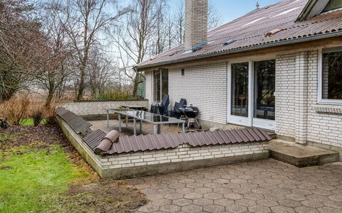 Stilla - 19Km from the Sea: Hvid, Font, Nummer