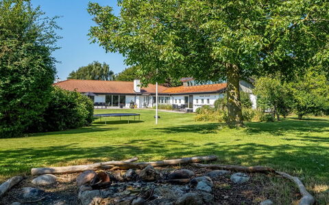 Maris - 20Km from the Sea: Hvid, Font, Nummer