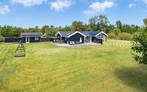 Oddvar - 400M from the Sea: Hvid, Font, Nummer