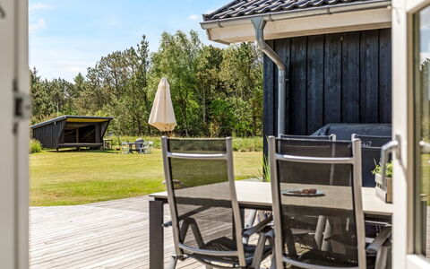 Oddvar - 400M from the Sea: Hvid, Font, Nummer