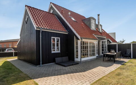 Verner - 990M from the Sea: Hvid, Font, Nummer