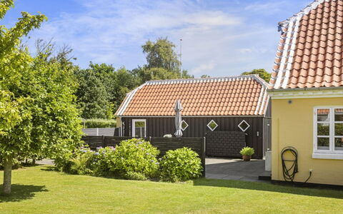 Faik - 1.4Km from the Sea: Hvid, Font, Nummer