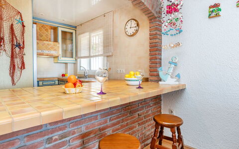 Apartamento Palace: Indretning, Møbel, Træ, Gulvbelægning, Køkken, Countertop, Etage, Belysning, Værelse, Loft
