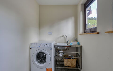 Cannich Cottage: Hvid, Font, Nummer
