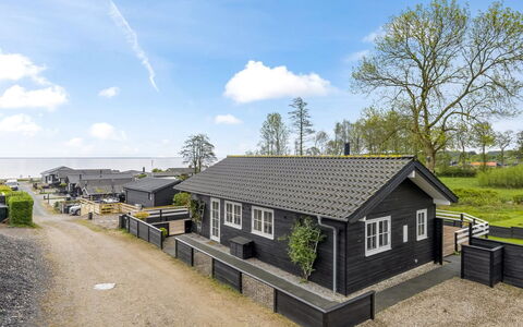Marlien - 65M from the Sea: Hvid, Hældning, Kort