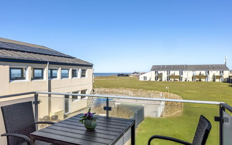 Eilika - 100M from the Sea: Skygge, Altan, Dagslys, Hotel, Udvej, Villa