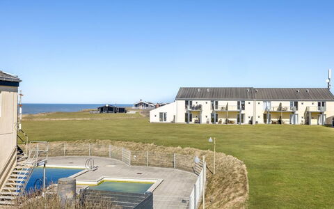 Eilika - 100M from the Sea: Boligområde, Tag, Hjem, Estate, Skygge, Udvej, Villa, Luftfotografering, Hotel, Svømmepøl