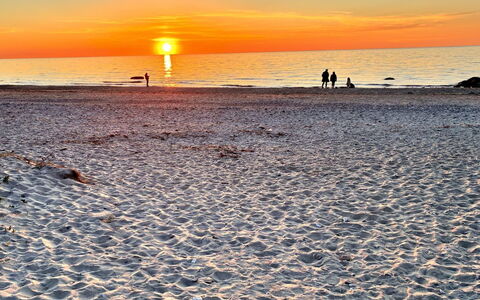Alika - 700M from the Sea: Strand, Horisont, Orange, Solnedgang, Afterglow, Skumring, Solopgang, Sol, Kyst, Hav