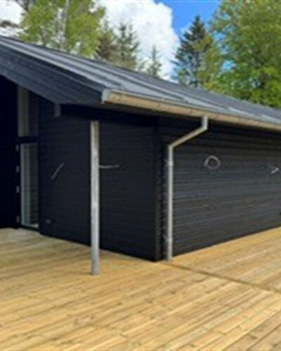 Mavis - 1.6Km from the Sea