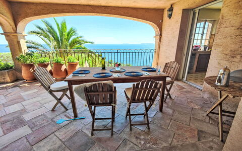 Villa Sea View: Lejlighed, Altan, Kyst, Hotel, Udvej, Badeby, Ferieby, Bugt, Penthouselejlighed