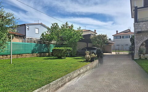 Umag 761: Lejlighed, Altan, Kyst, Hotel, Udvej, Badeby, Ferieby, Bugt, Penthouselejlighed