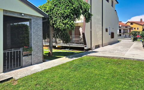 Srećko: Lejlighed, Altan, Kyst, Hotel, Udvej, Badeby, Ferieby, Bugt, Penthouselejlighed