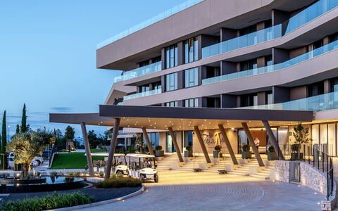 Umag Savudrija 121: Lejlighed, Altan, Kyst, Hotel, Udvej, Badeby, Ferieby, Bugt, Penthouselejlighed