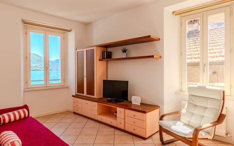 La Piazzetta sul Lago: Lejlighed, Altan, Kyst, Hotel, Udvej, Badeby, Ferieby, Bugt, Penthouselejlighed