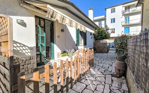 Castiglione della Pescaia 42: Lejlighed, Altan, Kyst, Hotel, Udvej, Badeby, Ferieby, Bugt, Penthouselejlighed
