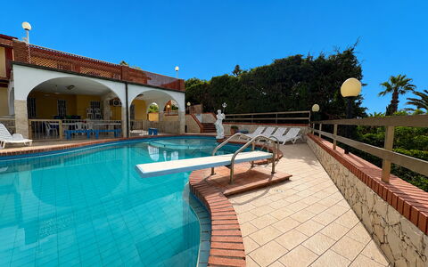 Villa Sole Mare: Svømmepøl, Hotel, Udvej