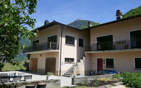 Casa Malva: Hus, Hjem, Bjergkæde, Altan, Veranda, Skygge, Estate, Villa, Bjerglandsby, Indkørsel
