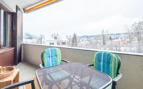 Quadra Apt. B223: Møbel, Udendørs Møbler, Bord, Indretning, Stol, Udendørs Bord, Køkken & Spisebord, Skygge, Blomsterkrukke, Stueplante