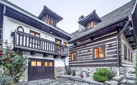 Fairytale Retreat: Møbel, Hav, Stol, Skygge, Altan, Udendørs Møbler, Eco Hotel, Kyst, Dæk, Bejdse