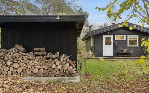 Naema - 1Km from the Sea: Møbel, Hav, Stol, Skygge, Altan, Udendørs Møbler, Eco Hotel, Kyst, Dæk, Bejdse