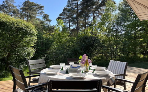 Aiyana - 2.1Km from the Sea: Møbel, Hav, Stol, Skygge, Altan, Udendørs Møbler, Eco Hotel, Kyst, Dæk, Bejdse