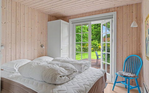 Stavros - 325M from the Sea: Møbel, Træ, Indretning, Gulvbelægning, Soveværelse, Etage, Seng, Loft, Hjem, Sengetøj