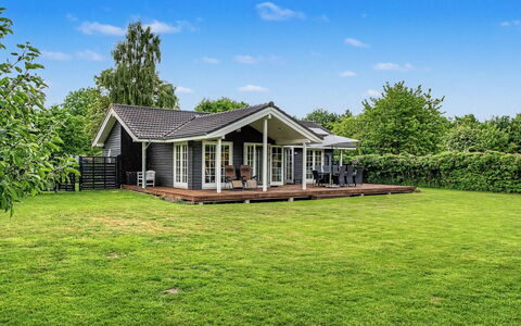 Stavros - 325M from the Sea: Græs, Hjem, Hus, Tag, Sommerhus, Veranda, Estate, Stuehus, Lawn, Have