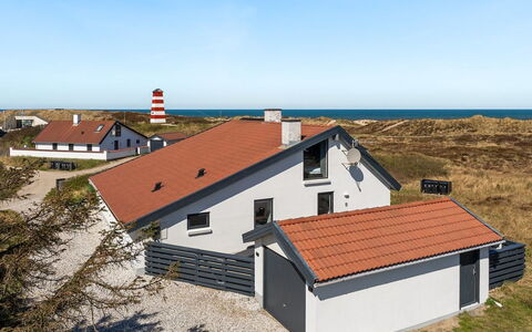 Flugha - 190M from the Sea: Møbel, Hav, Stol, Skygge, Altan, Udendørs Møbler, Eco Hotel, Kyst, Dæk, Bejdse
