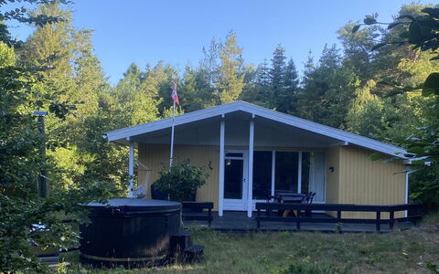 Ursula - 7Km from the Sea: Hus, Sommerhus, Hjem, Land Lot, Garden Bygninger, Skygge, Skur, Gård, Veranda, Lawn