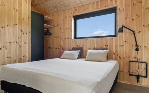 Ania - 500M from the Sea: Træ, Bejdse, Hårdttræ, Planke, Krydsfiner, Soveværelse, Bed Frame, Design, Tømmer, Seng