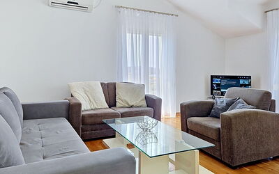 Trogir Okrug Gornji 259