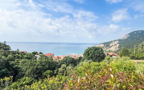 Finale Ligure 30: Horisont, Hav, Kyst, Terræn, Coastal Og Oceaniske Landskabsformer, Ocean, Hill Station, Promontory, Headland, Tropics