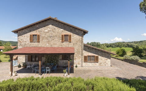 Tuscia Prestige: Græs, Hus, Landdistrikt, Sommerhus, Tag, Hjem, Landskab, Almindeligt, Land Lot