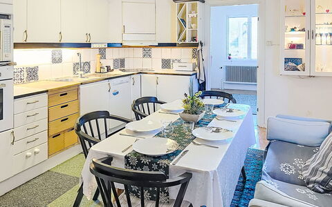 Disponentvillan: Græs, Hus, Landdistrikt, Sommerhus, Tag, Hjem, Landskab, Almindeligt, Land Lot