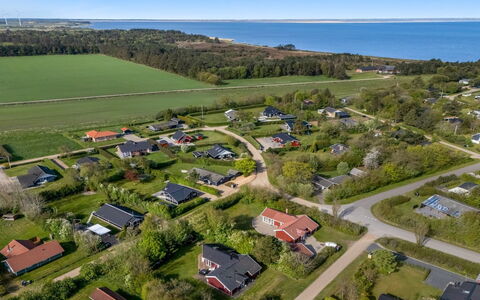Maiti - 400M to the Fjord: Svømmepøl, Boligområde, Urban Design, Menneskelig Bosættelse, Hjem, Estate, Lejlighed, Udvej, Ejerlejlighed, Hacienda