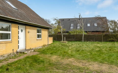 Hemming - 400M from the Sea: Svømmepøl, Boligområde, Urban Design, Menneskelig Bosættelse, Hjem, Estate, Lejlighed, Udvej, Ejerlejlighed, Hacienda
