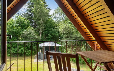 Kaija - from the Sea: Træ, Veranda, Bejdse, Hårdttræ, Stol, Skygge, Dæk, Klarlak, Altan, Eco Hotel