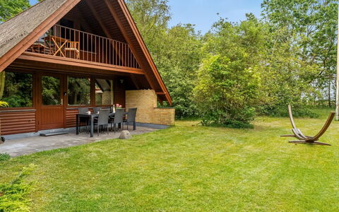 Kaija - from the Sea: Sommerhus, Land Lot, Hjem, Have, Stuehus, Estate, Lawn, Hårdttræ, Garden Bygninger, Gård