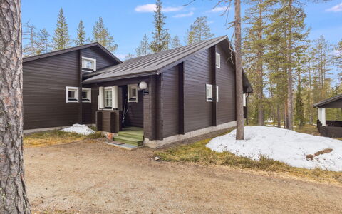 Veramukka B1: Træ, Hus, Sommerhus, Sidespor, Hjem, Tag, Hældning, Woodland, Bjælkehytte, Lærk
