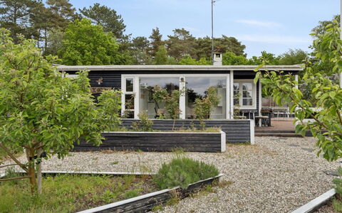 Ingalil - 950M from the Sea: Svømmepøl, Ferieby, Eco Hotel, Udvej, Villa