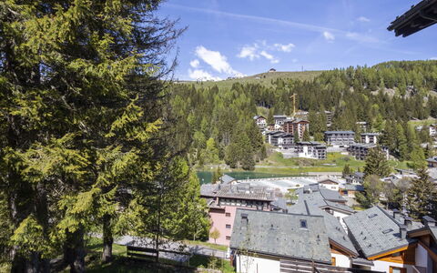 Martini Garden Studio: Svømmepøl, Ferieby, Eco Hotel, Udvej, Villa