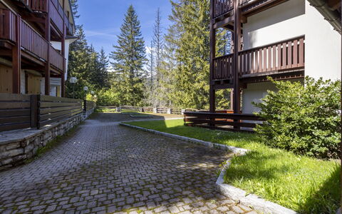 Martini Garden Studio: Svømmepøl, Ferieby, Eco Hotel, Udvej, Villa