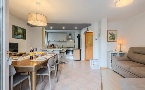 Casa Roby: Indretning, Møbel, Gulvbelægning, Loft, Etage, Køkken, Værelse, Countertop, Bord, Køkken & Spisebord